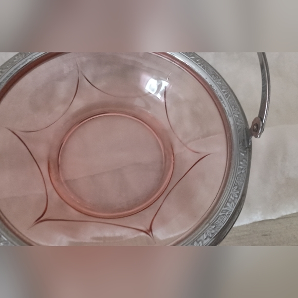 Vintage Pink Depression Glass Bowl Basket with Silver Handle - Picture 5 of 7